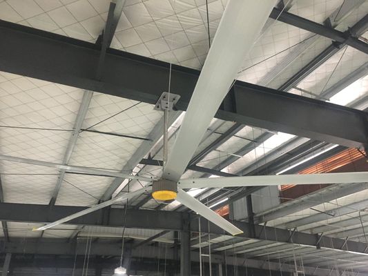 Хорошая цена. Сверхпромышленный потолочный вентилятор HVLS с мотором PMSM диаметром 7,3 метра и сертификацией SGS онлайн